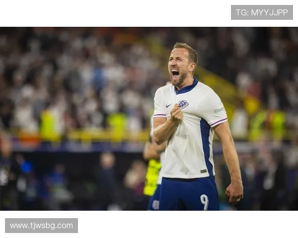 凯恩的传奇旅程：从足球天才到全球偶像的蜕变与启示