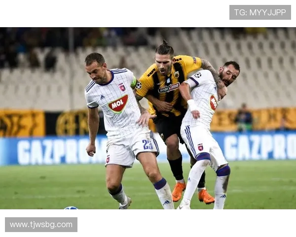 安特卫普与布鲁日激战正酣谁能在比利时足球赛中笑到最后