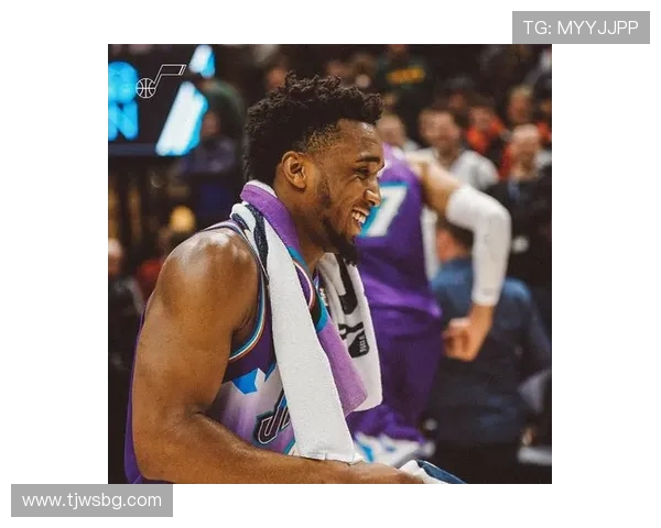 爵士与掘金历史交锋记录分析及近期战绩对比探讨 爵士与掘金历史交锋记录分析及近期战绩对比探讨