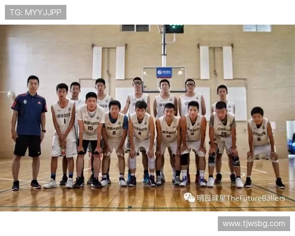 南京足球队在世界锦标赛积分榜上以100分稳居第一名展现强大实力